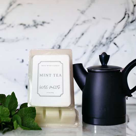 Indulge in a refreshing treat with our Mint Tea Wax Melts! Infused with the invigorating scents of white tea, mint, and lemon, these 6-piece clam mold shell wax melts will transport you to a peaceful oasis. Feel rejuvenated and relaxed with every use.